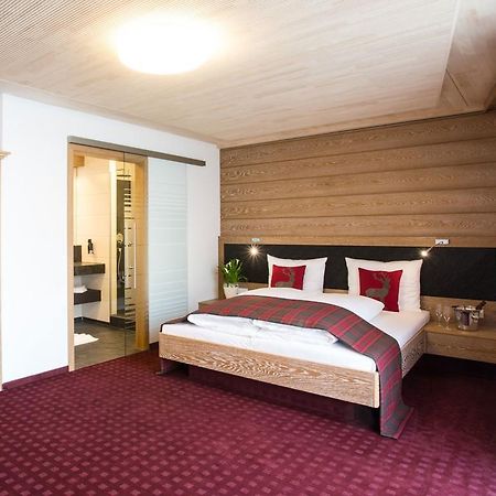 Hotel Kreuz Gaestehaus Und Lauchertbar Mit Terrasse Gammertingen Екстериор снимка