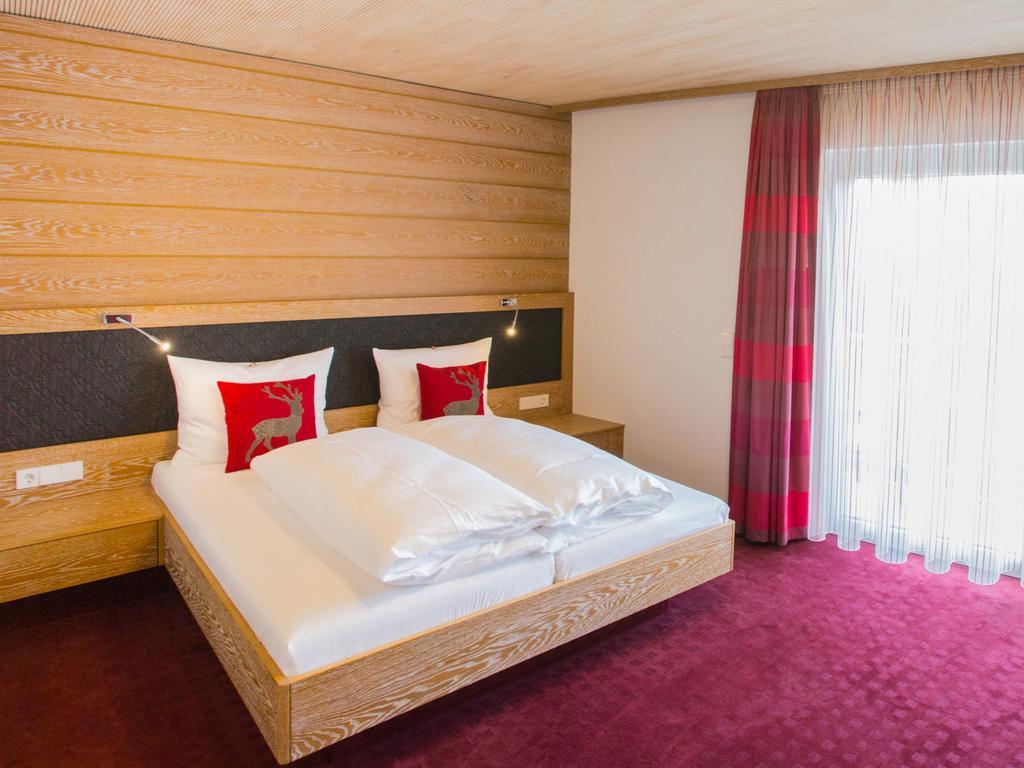 Hotel Kreuz Gaestehaus Und Lauchertbar Mit Terrasse Gammertingen Екстериор снимка